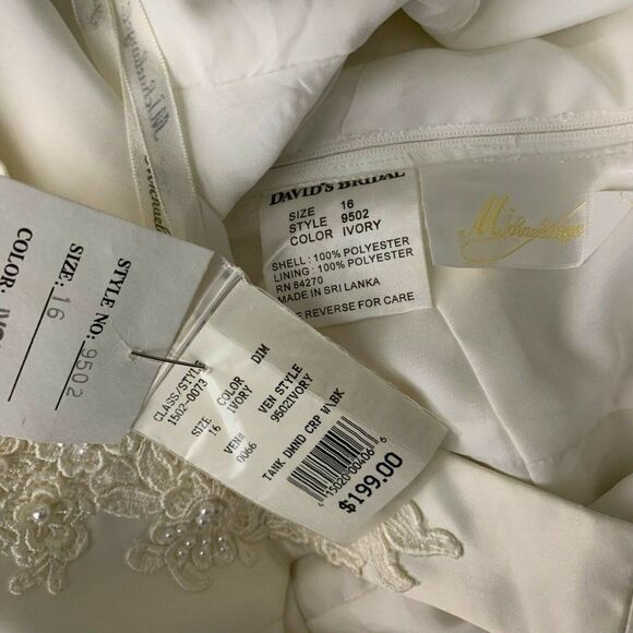 Davids Bridal Michaelangelo Wedding Gown 16 Ivory Beaded Keyhole Back Lined NEW - Picture 9 of 9